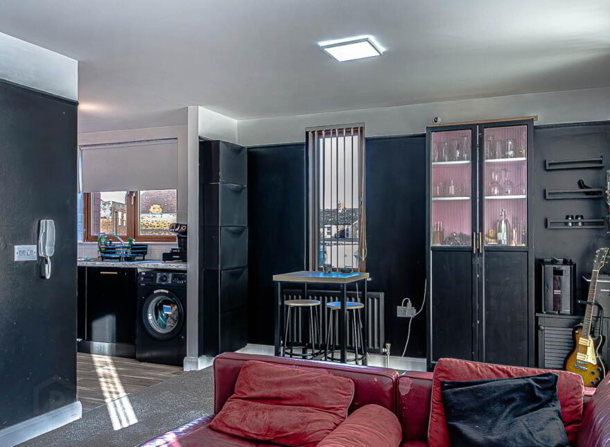 Apt 1, 8 Cherryville Street, Woodstock, Belfast, BT6 8BJ