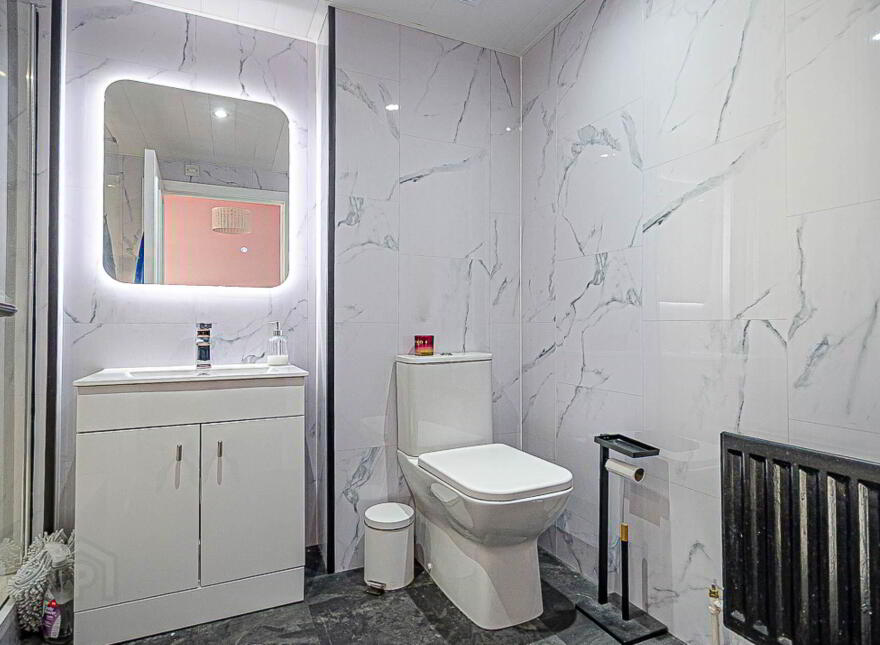 Apt 1, 8 Cherryville Street, Woodstock, Belfast, BT6 8BJ