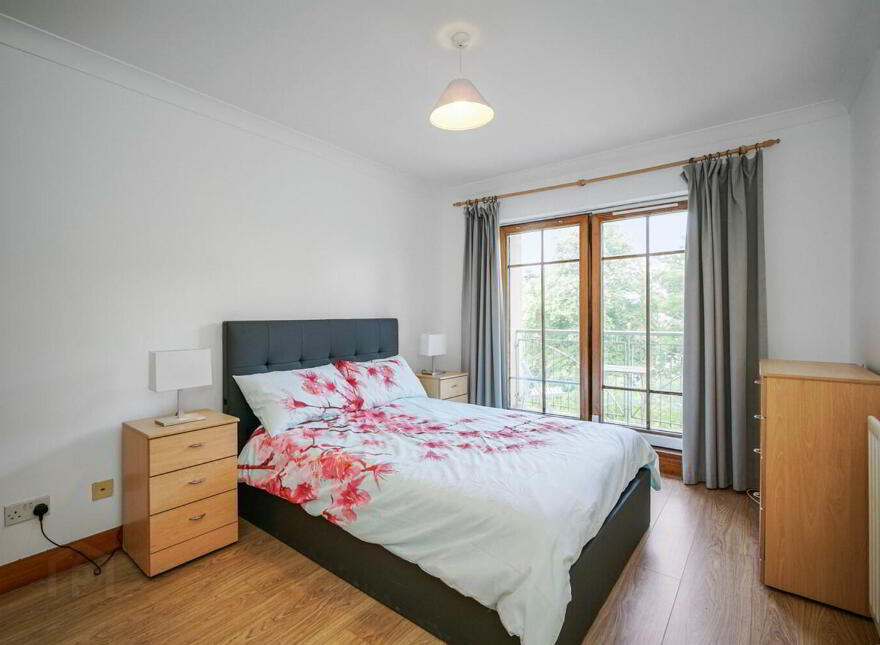 Apt 13 Danesfort Apartments, 120 Malone Road, Belfast, BT9 5QL