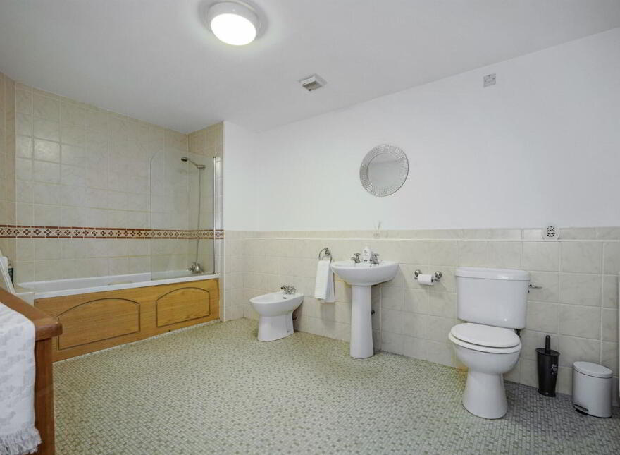 Apt 13 Danesfort Apartments, 120 Malone Road, Belfast, BT9 5QL