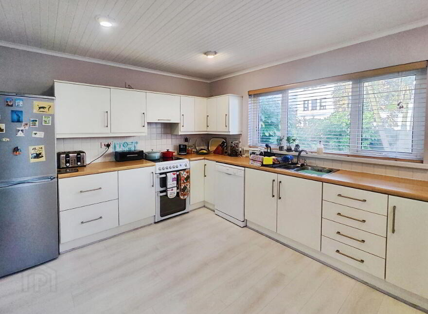 45 Burnside Road, Portstewart, BT55 7LD