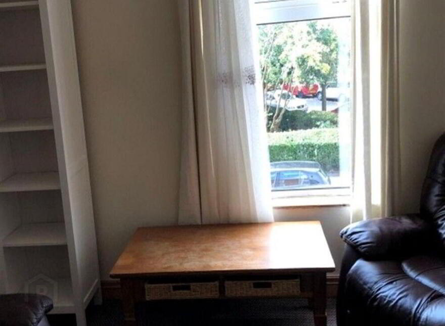 2, 40 Cromwell Road, Belfast, BT7 1JX