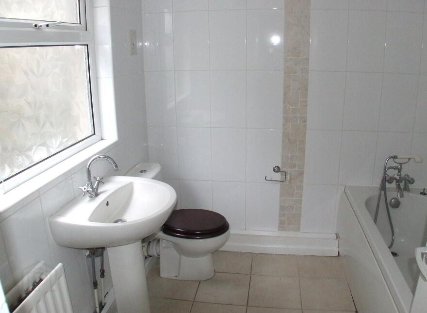 Seaview Avenue, Milisle, Newtownards, BT22 2BN