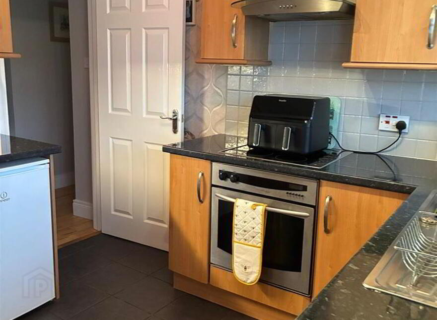 11 Craigs Road, Ballynahinch, BT24 8PQ