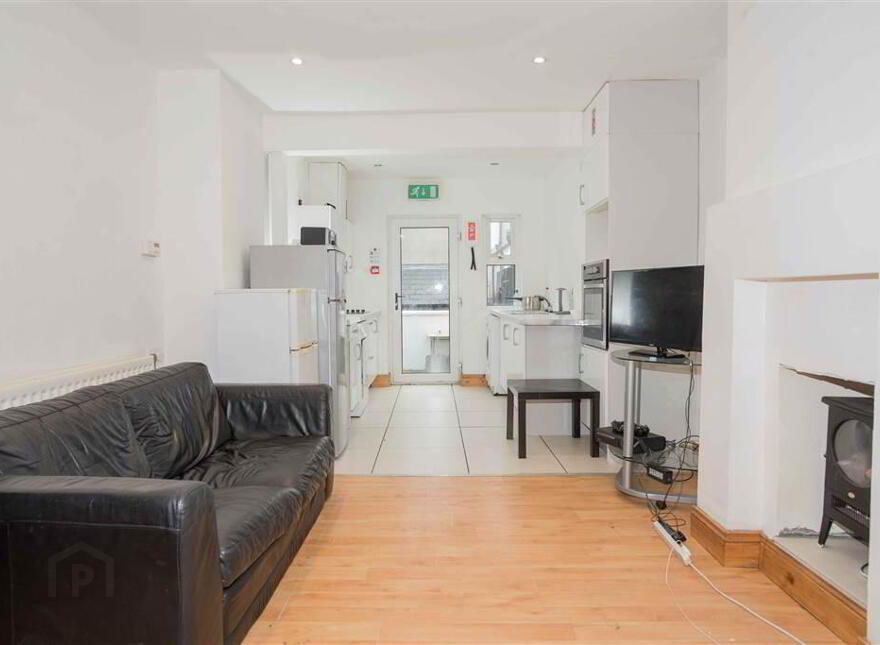 26 Stranmillis Park, Belfast, BT9 5AU