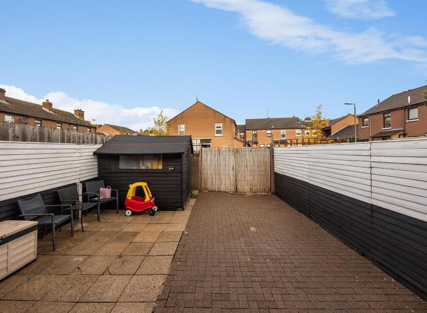 17 Mountforde Drive, Belfast, BT5 4GL