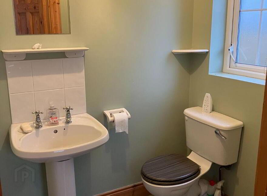 19 Castle Gardens, Drumboe Lower, Stranorlar, Ballybofey, F93X8H4