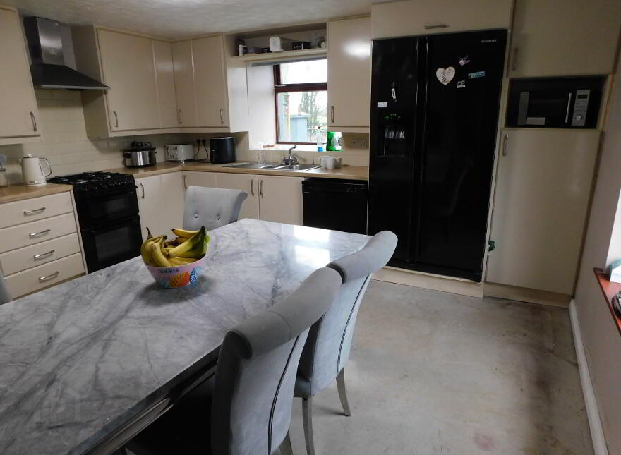 25 Woodbank Road, Omagh, BT79 0NB