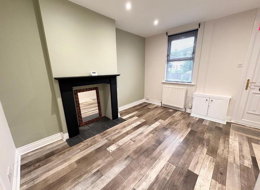 67 Dundela Avenue, Belfast, BT4 3BU
