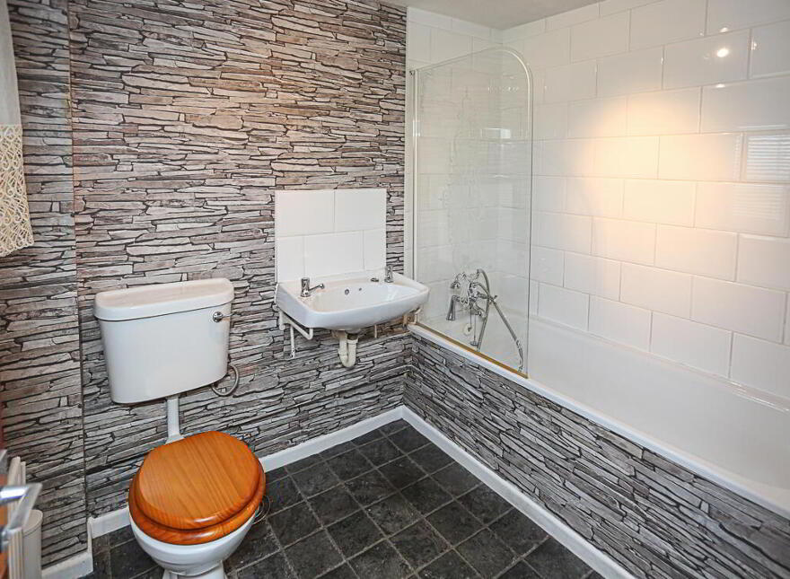 7 Ballymiscaw Cottages, Ballymiscaw Road, Holywood, BT18 9RT