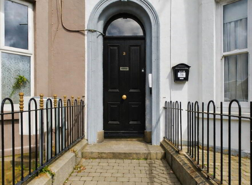 Unit 3A, Cloughmore Terrace, Warrenpoint, Newry Hilltown, BT34 3HP