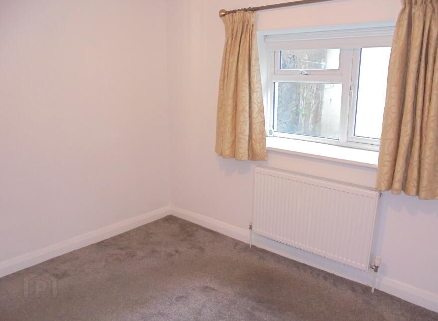 Unit 3A, Cloughmore Terrace, Warrenpoint, Newry Hilltown, BT34 3HP