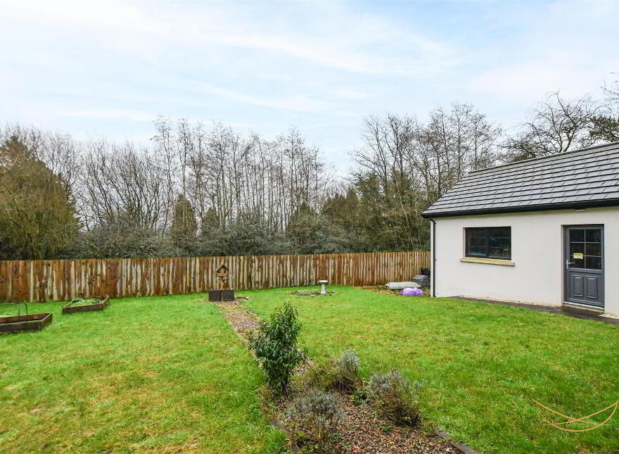 192 Seven Mile Straight, Nutts Corner, Crumlin, BT29 4YR