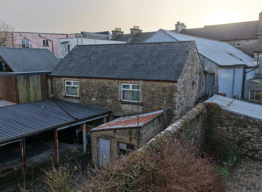 Quidsworth, Bridge Street, Carrick-On-Shannon, N41R9W4