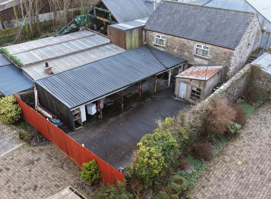Quidsworth, Bridge Street, Carrick-On-Shannon, N41R9W4