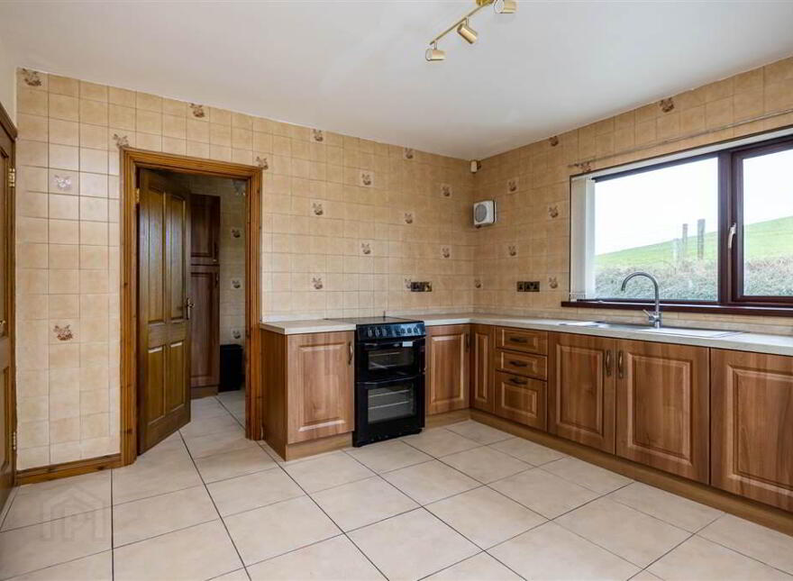 25 Tyrella Road, Ballykinlar, Downpatrick, BT30 8DF