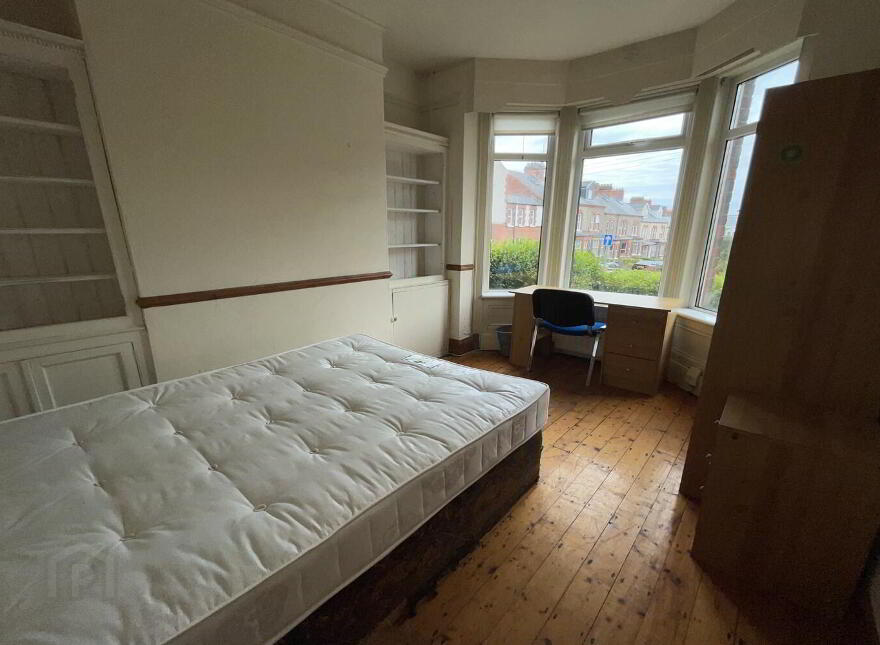 8 Stranmillis Street, Belfast, BT9 5FE