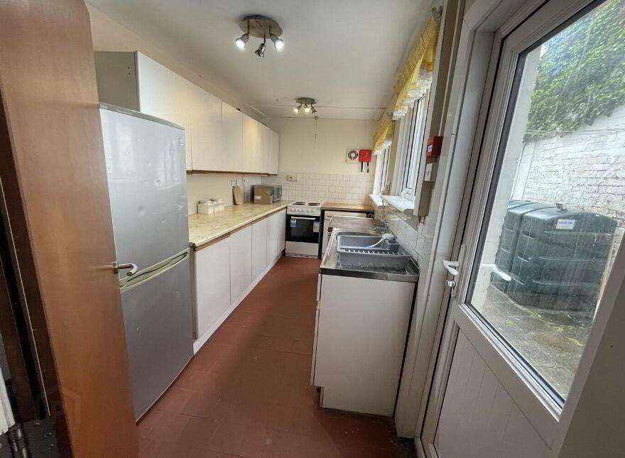 8 Stranmillis Street, Belfast, BT9 5FE