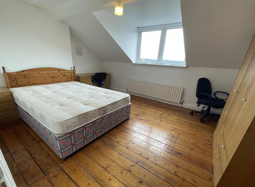8 Stranmillis Street, Belfast, BT9 5FE