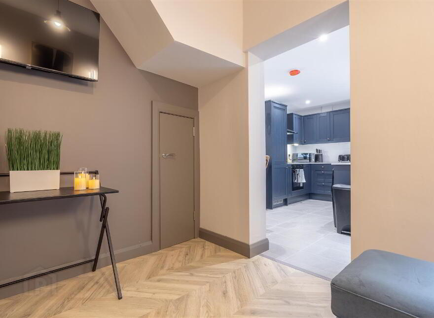 Room 2, 65 Greenore Street, Belfast, BT6 8NF