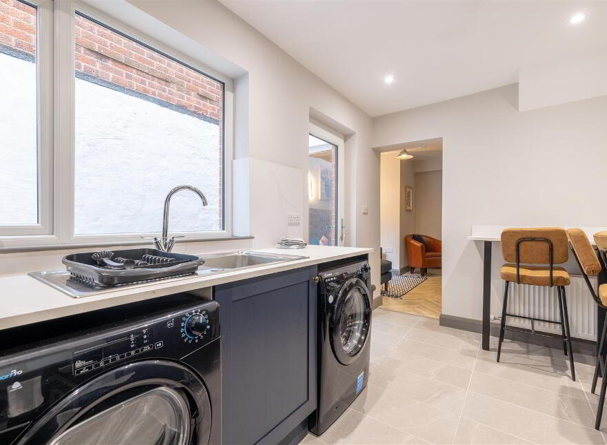 Room 2, 65 Greenore Street, Belfast, BT6 8NF