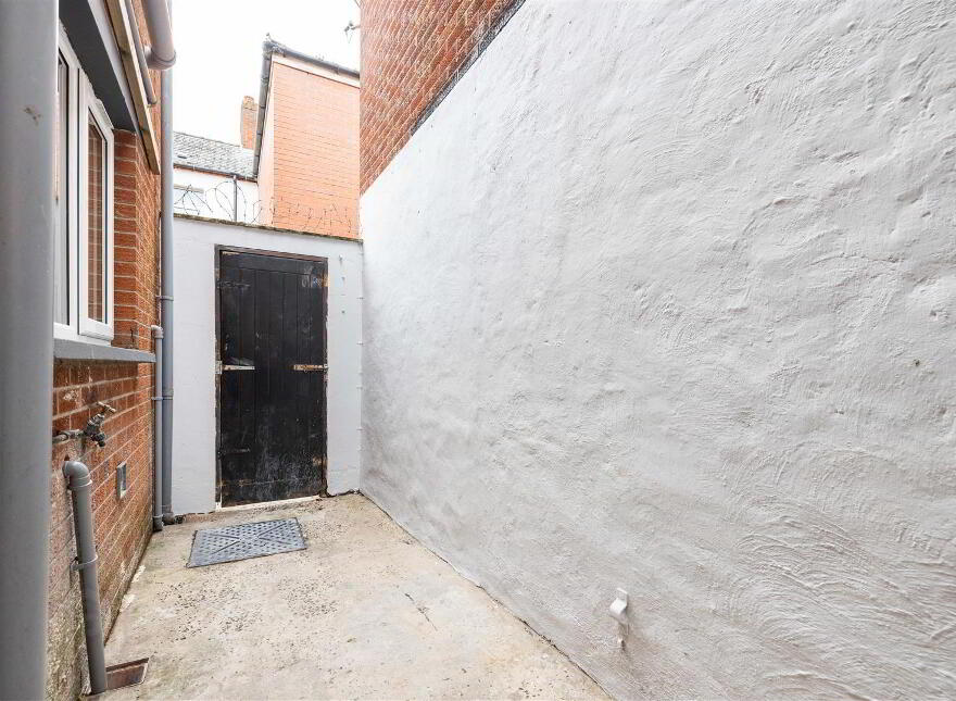 Room 2, 65 Greenore Street, Belfast, BT6 8NF