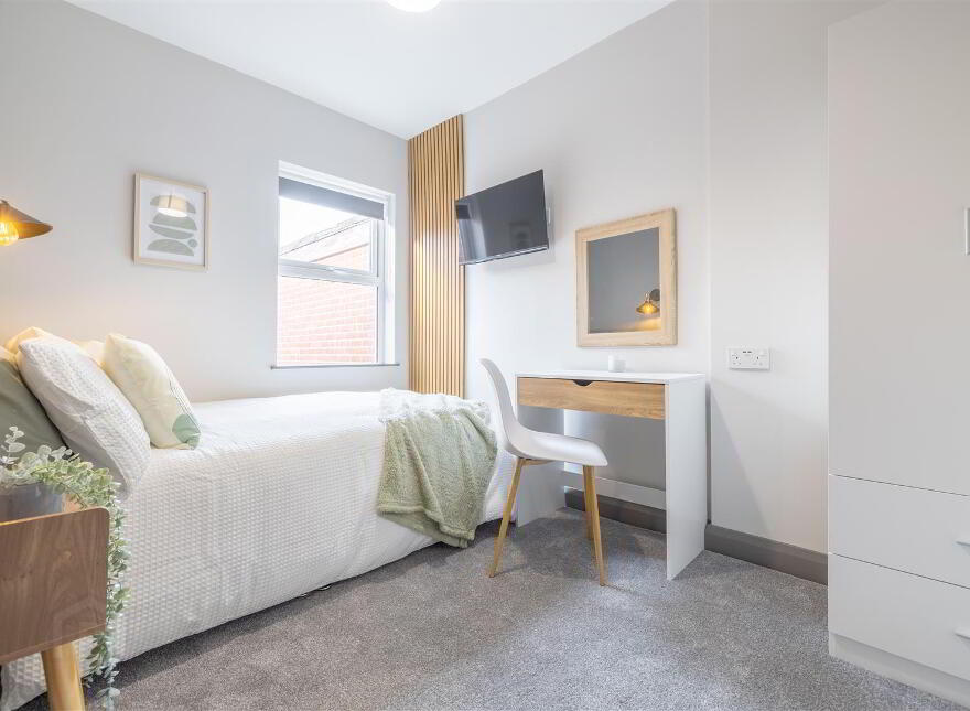 Room 3, 65 Greenore Street, Belfast, BT6 8NF