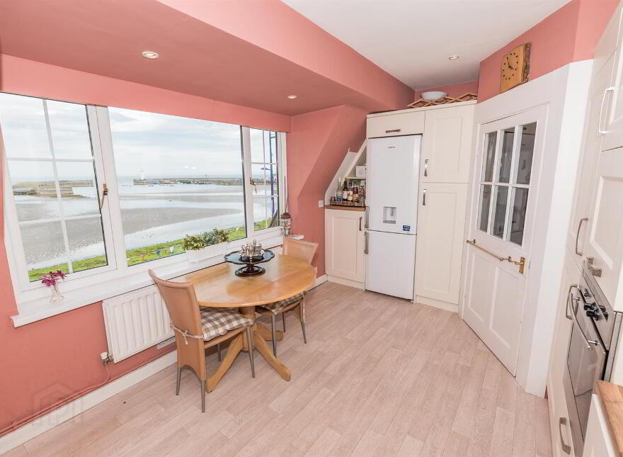 4 Shore Street, Donaghadee, BT21 0DG