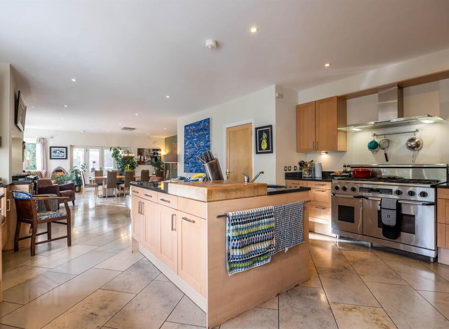 28a Victoria Road, Holywood, BT18 9BG