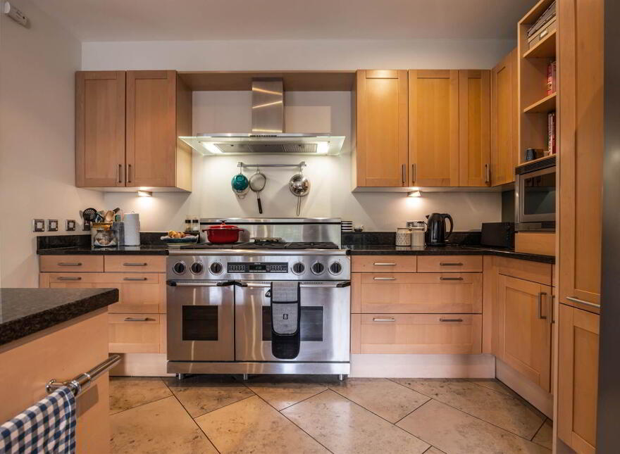 28a Victoria Road, Holywood, BT18 9BG