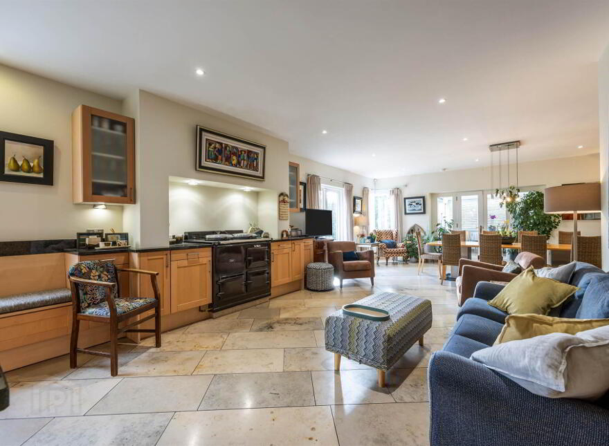 28a Victoria Road, Holywood, BT18 9BG