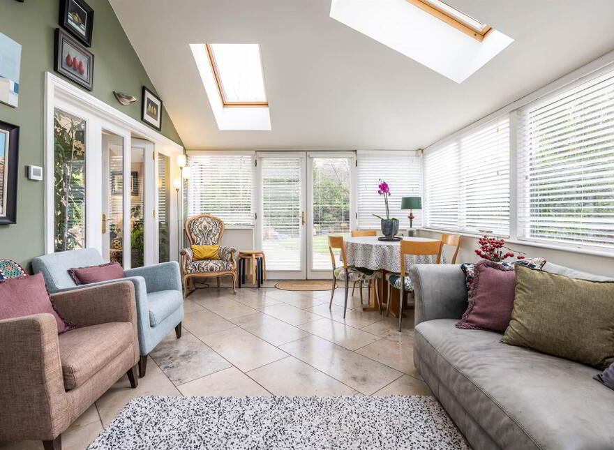 28a Victoria Road, Holywood, BT18 9BG