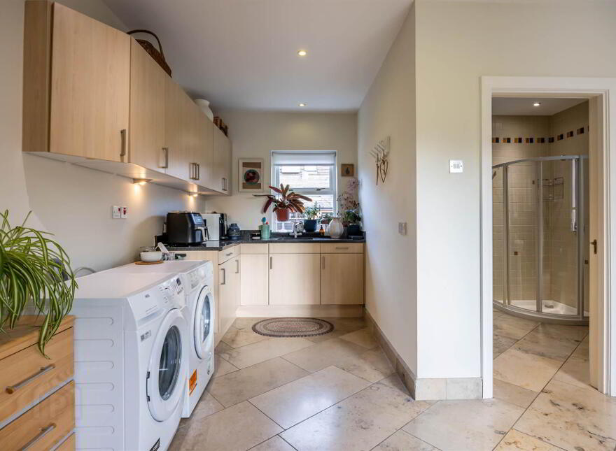 28a Victoria Road, Holywood, BT18 9BG