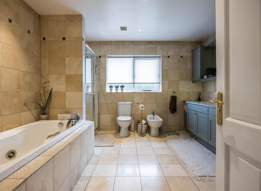 28a Victoria Road, Holywood, BT18 9BG