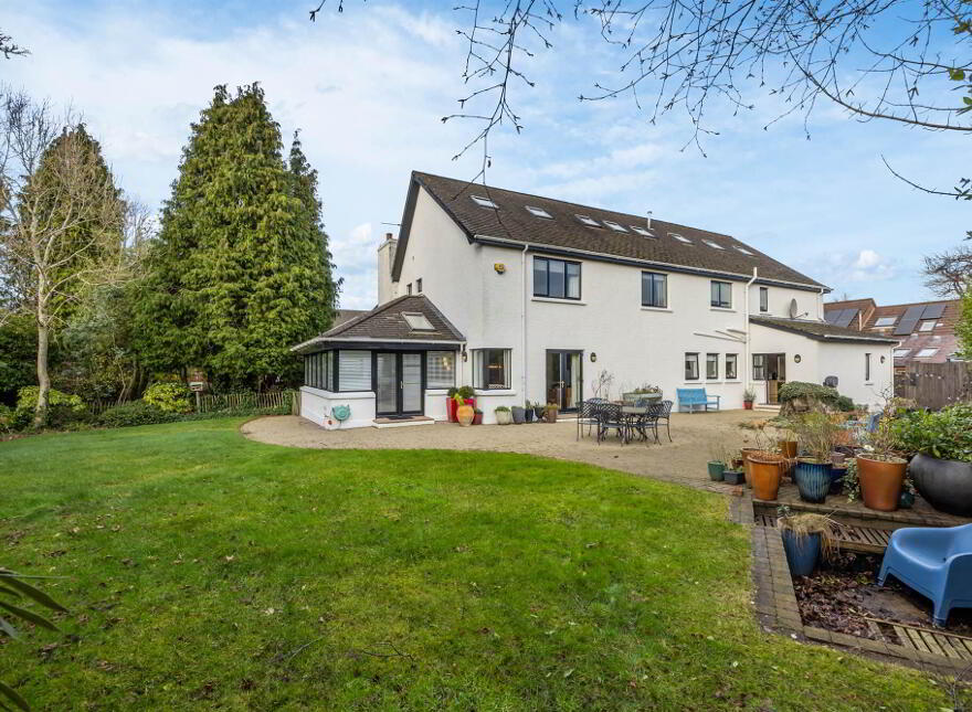 28a Victoria Road, Holywood, BT18 9BG