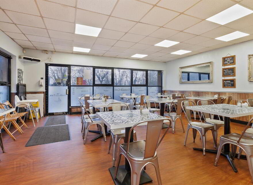 'The Harbour Cafe', 7 Dargan Road, Belfast, BT3 9JU