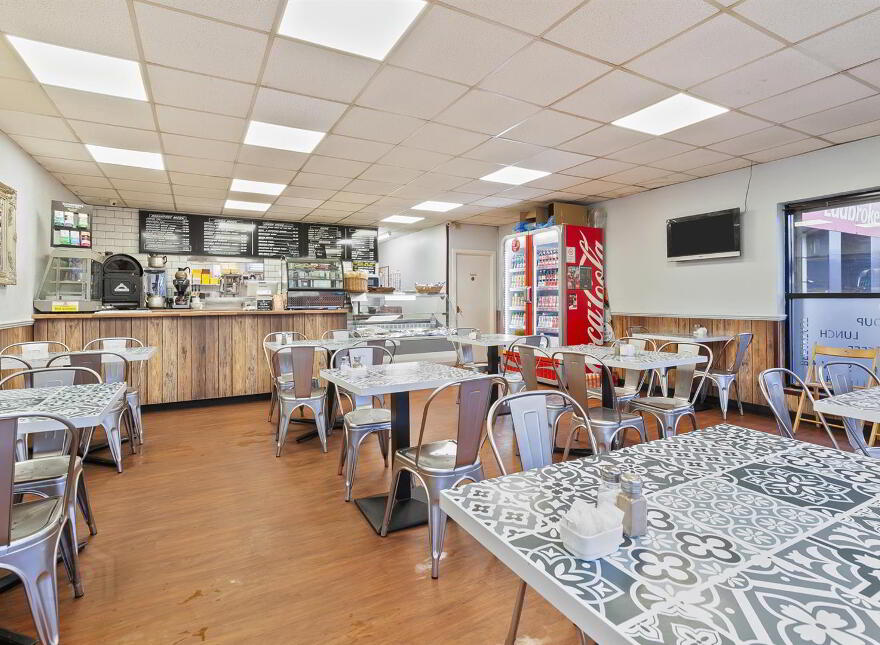 'The Harbour Cafe', 7 Dargan Road, Belfast, BT3 9JU