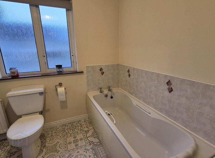 43 Whitethorn Grove, Letterkenny, F92FE4W