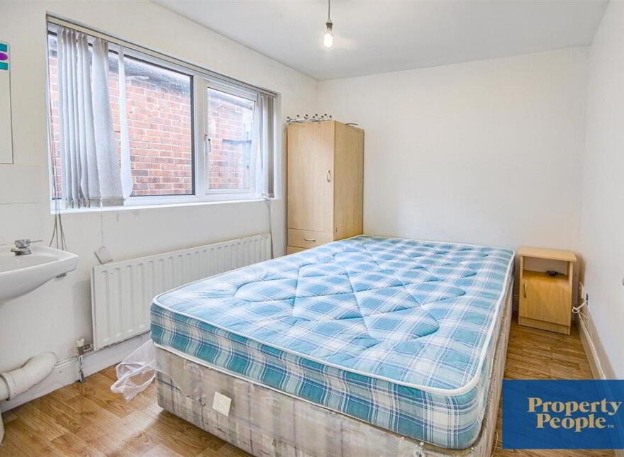 19 Cairo Street, Belfast, BT7 1QS