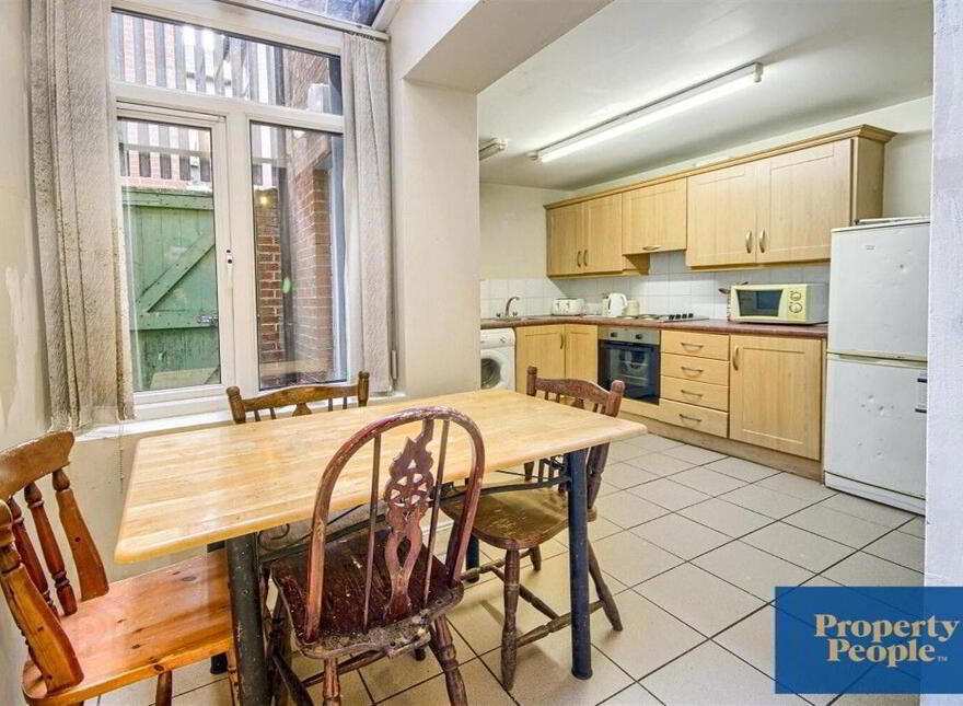 19 Cairo Street, Belfast, BT7 1QS