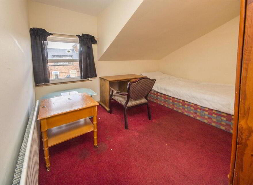 2, 26 Fitzroy Avenue, Belfast, BT7 1HW