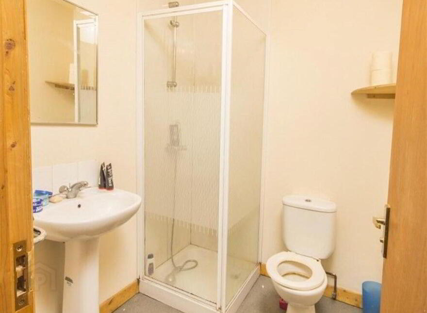 2, 26 Fitzroy Avenue, Belfast, BT7 1HW