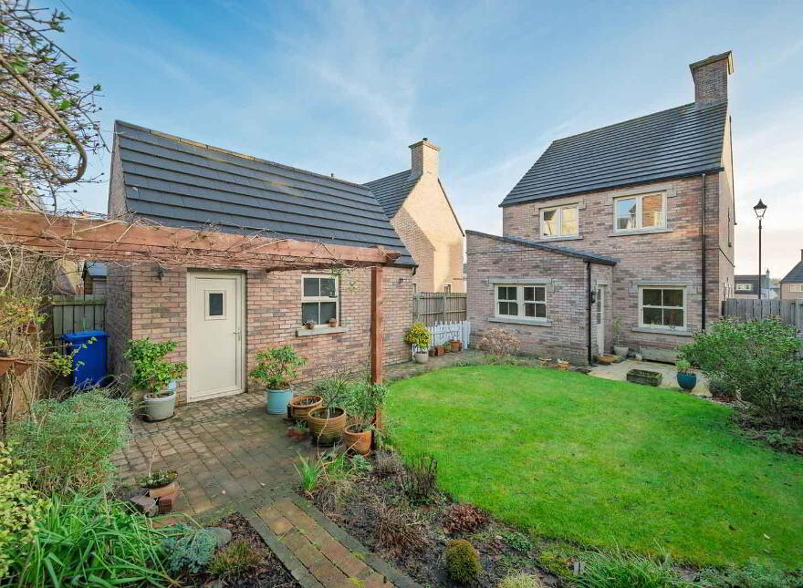 11 College Green, Bangor, BT20 5FA