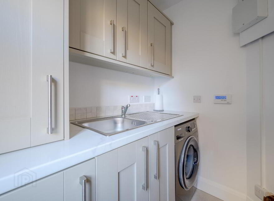 11 College Green, Bangor, BT20 5FA