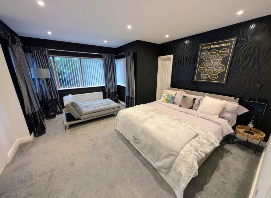 1c Blackcave Manor, Larne, BT40 1UN