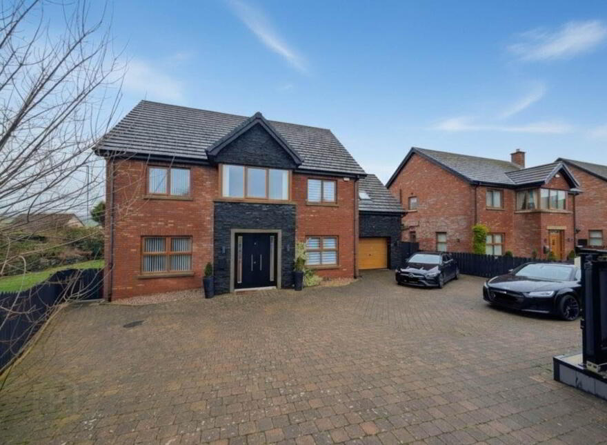 1c Blackcave Manor, Larne, BT40 1UN