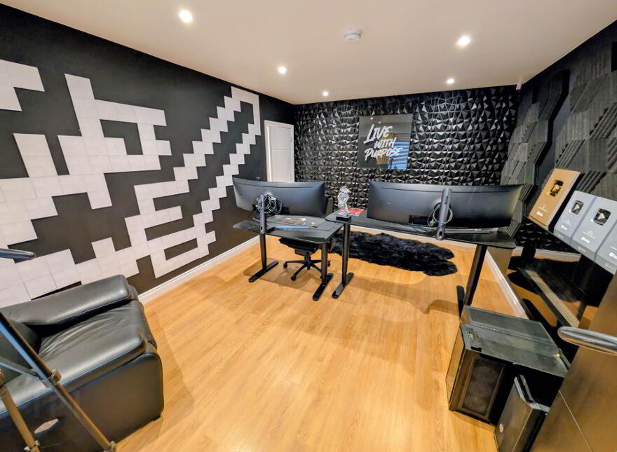 1c Blackcave Manor, Larne, BT40 1UN