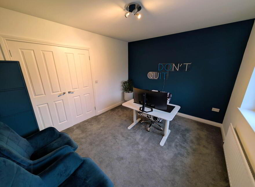 1c Blackcave Manor, Larne, BT40 1UN