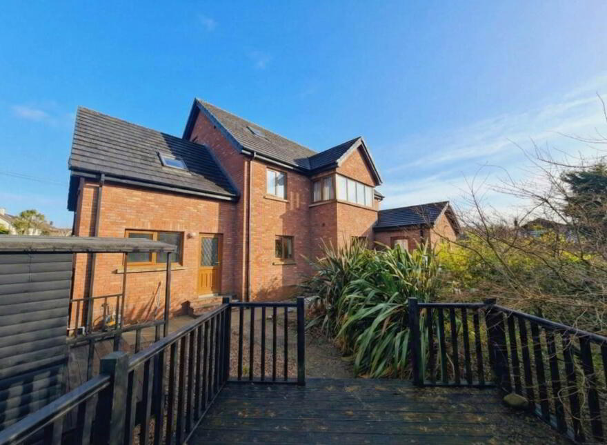 1c Blackcave Manor, Larne, BT40 1UN