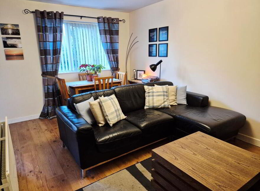2 Glenfin Court, Glenfin Road, Ballybofey, F93K291